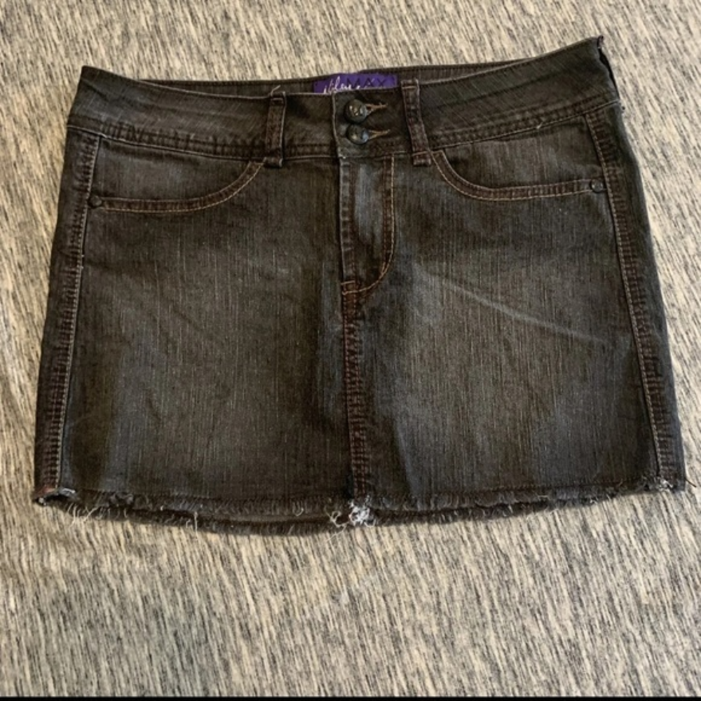 MILEY‎ CYRUS Womens Size 9 Dark Gray Denim Jean Cutoff  Mini Skirt Max Azria
